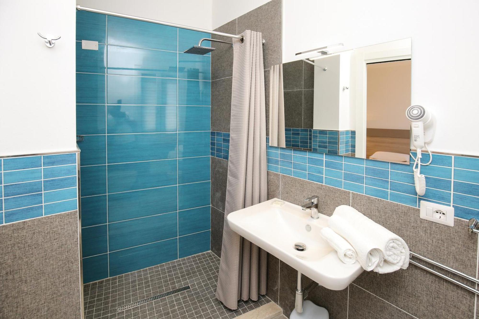 The Square Castelsardo Hotel ภายนอก รูปภาพ