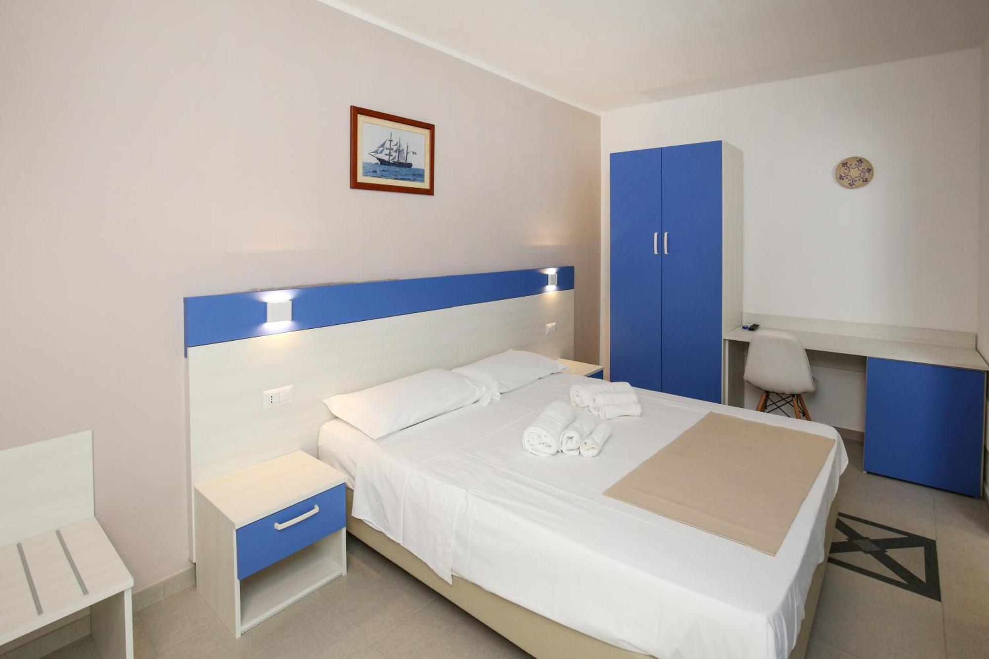 The Square Castelsardo Hotel ภายนอก รูปภาพ