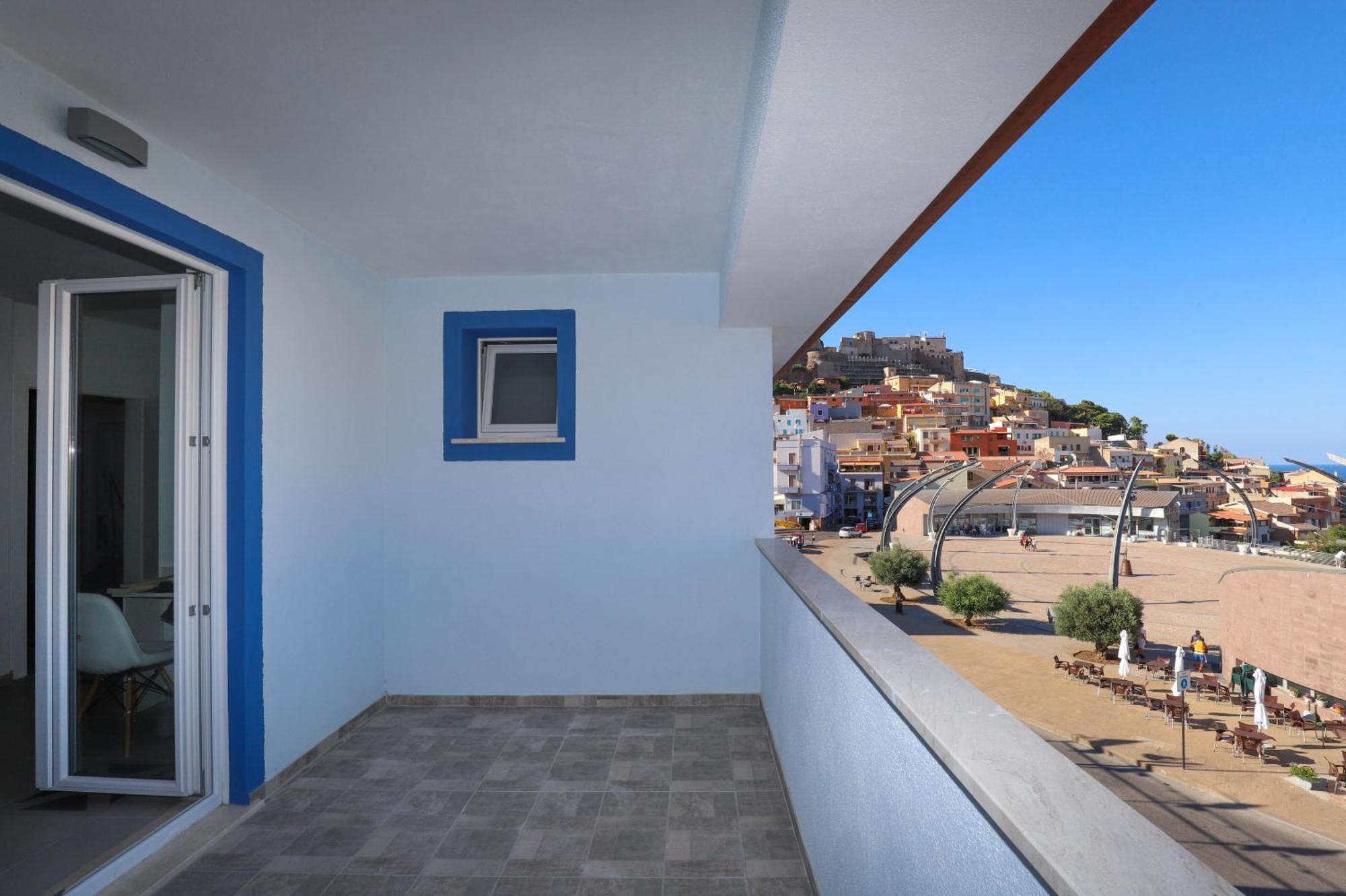 The Square Castelsardo Hotel ภายนอก รูปภาพ