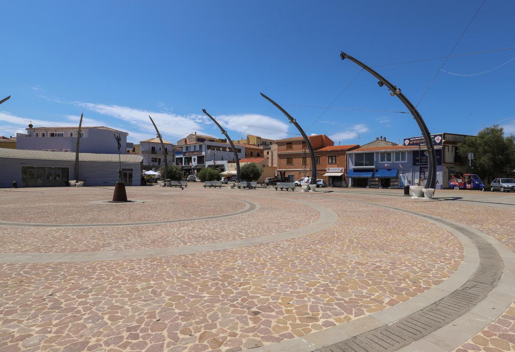 The Square Castelsardo Hotel ภายนอก รูปภาพ