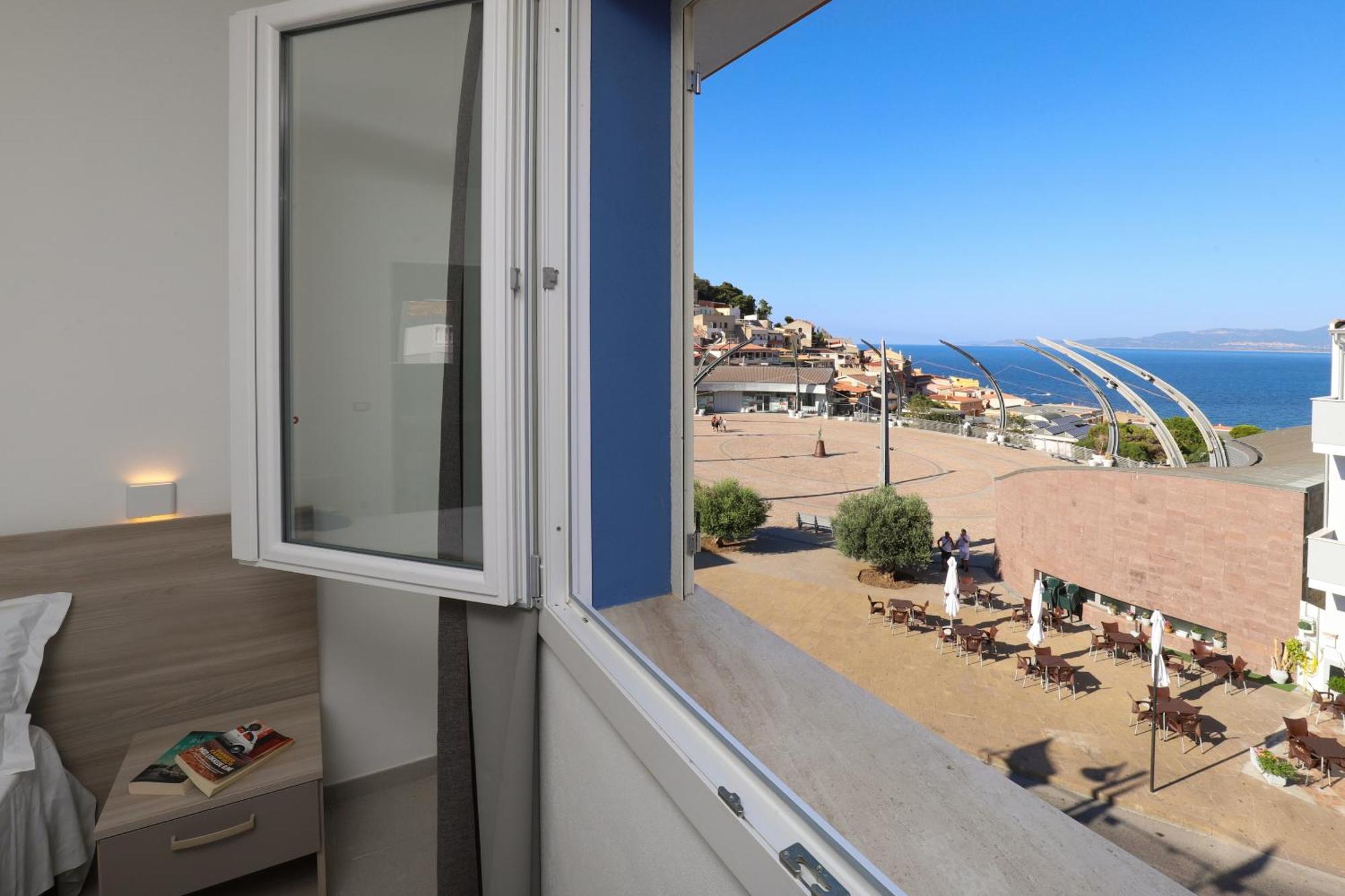 The Square Castelsardo Hotel ภายนอก รูปภาพ