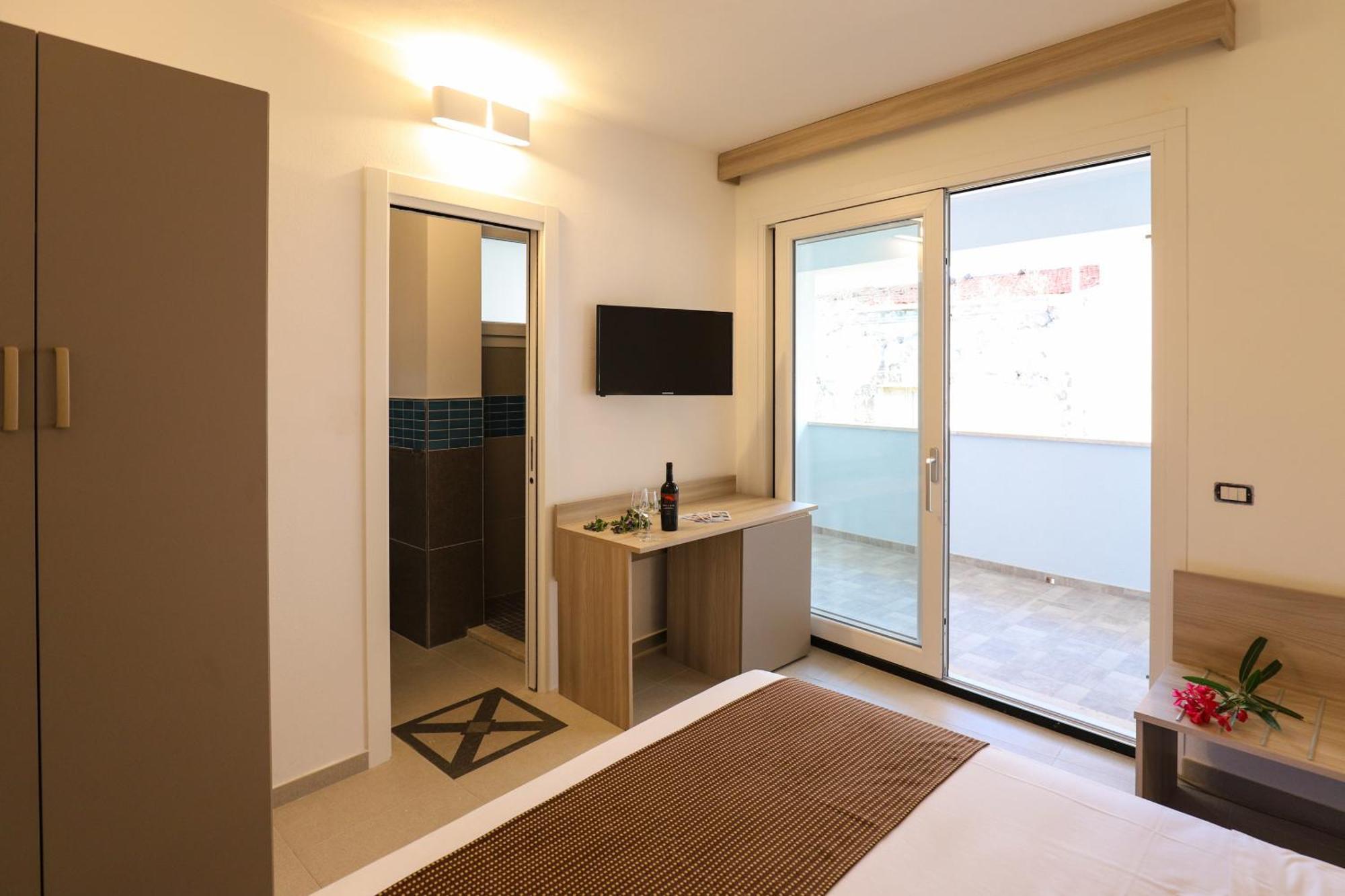 The Square Castelsardo Hotel ภายนอก รูปภาพ