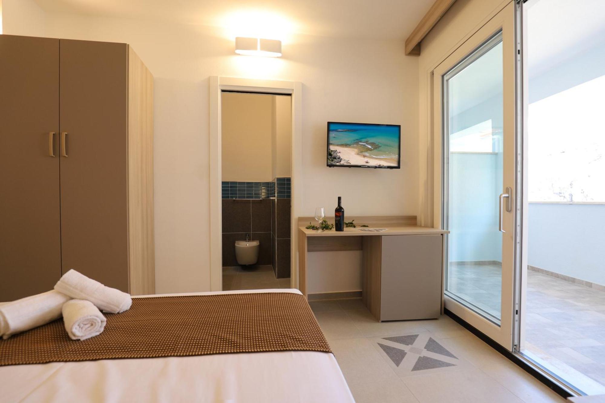 The Square Castelsardo Hotel ภายนอก รูปภาพ
